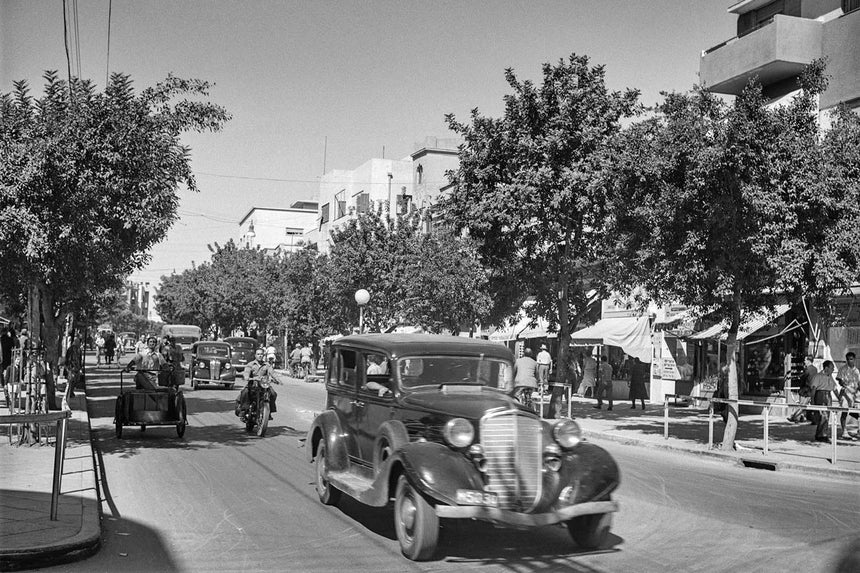 Traffic on Allenby St.